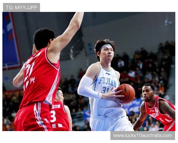 靳军巧用轮换激活球队活力 新乡队稳步前进升至积分榜第五 靳军巧用轮换激活球队活力 新乡队稳步前进升至积分榜第五