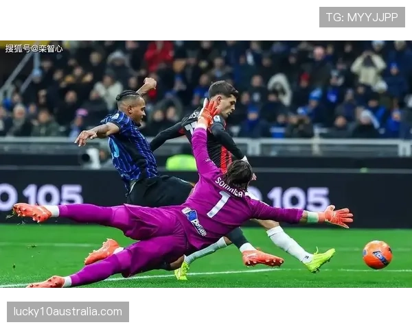 罗马主场3-0完胜克雷莫纳，克里斯坦特传射建功助球队升至积分榜第三